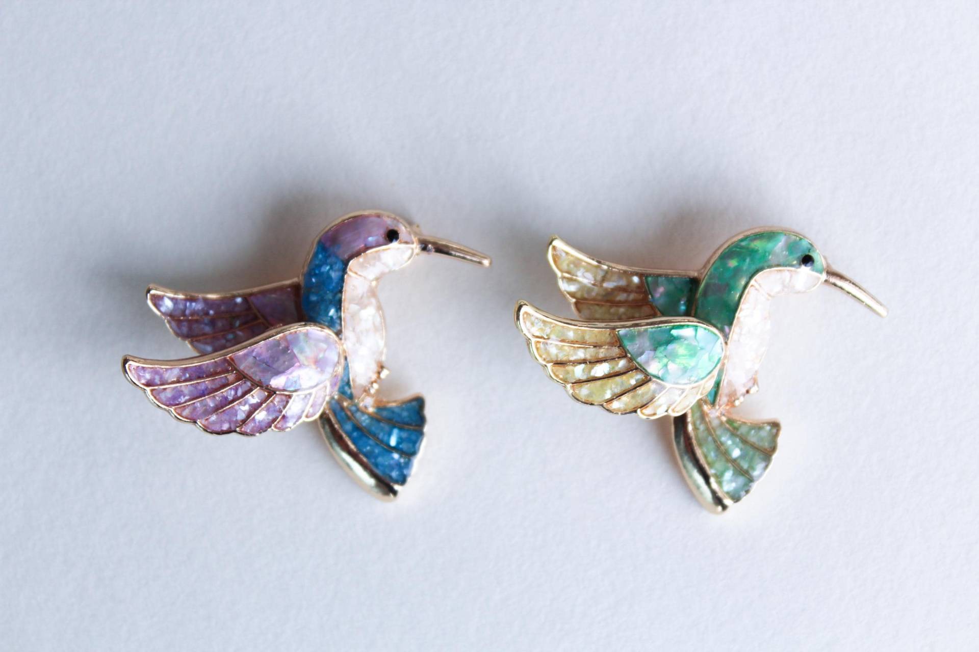 Kolibri Brosche, Perlmutt Inlay Geschenk Für Mama, Einzigartiger Handgemachter Schmuck von NeonKreation