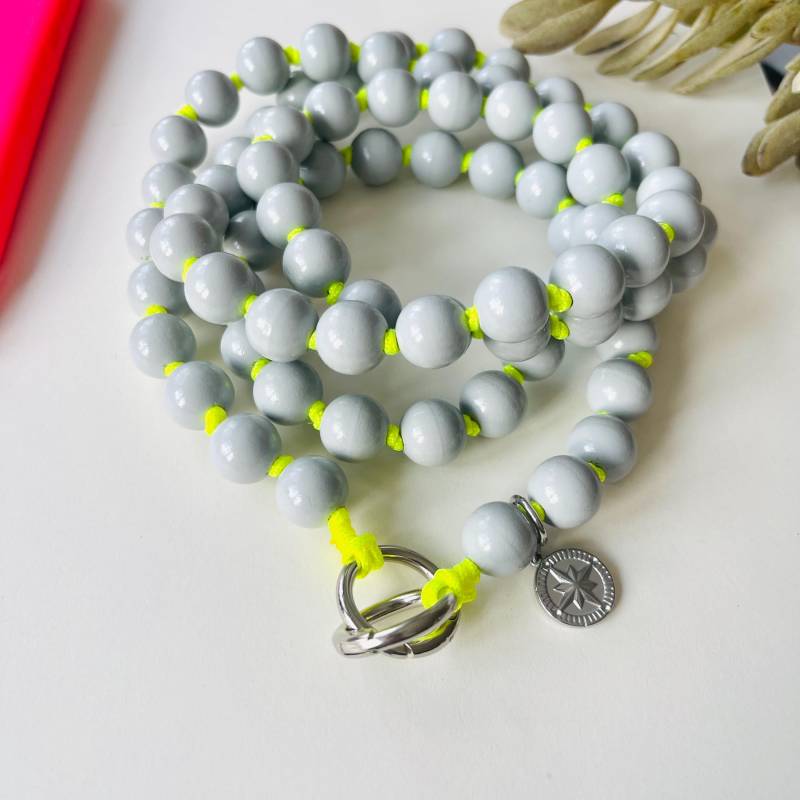 Handykette Crossbody Holzperlen Grau Neon Gelb Schlüsselkette Holz von NeonkissDE
