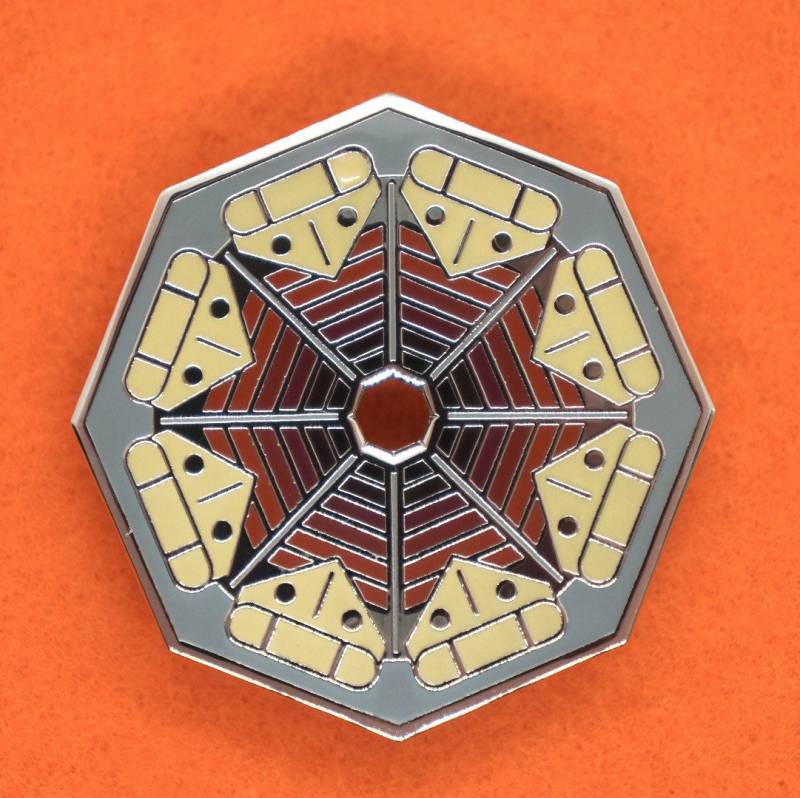 Gelber Säbel Emitter Emaille Pin von Nerdmatters