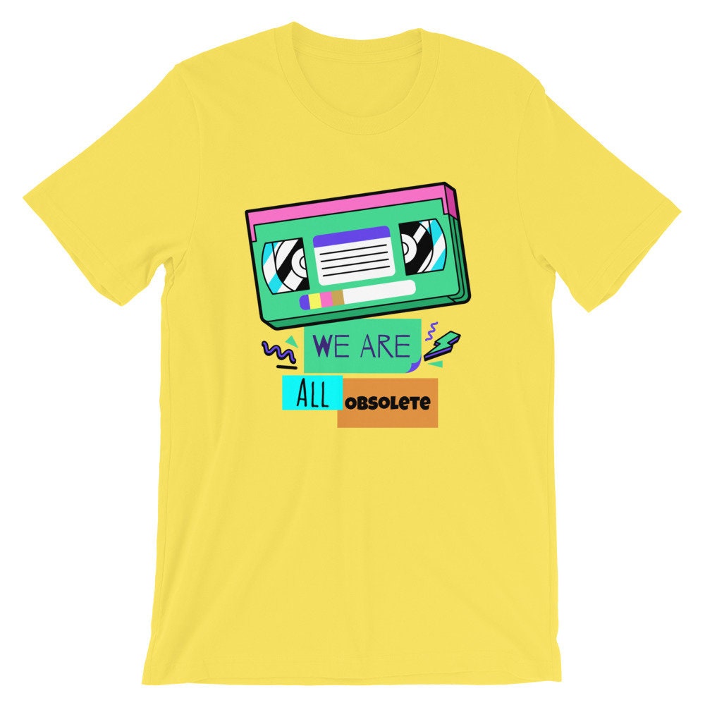 Vhs We Are All Obsolete | The Nihilism Collection-90 Es Style T-Shirt Vhs We Are All Obsolete | The Nihilism Collection-90 Es Style T-Shirt von NerdsAssembleUK