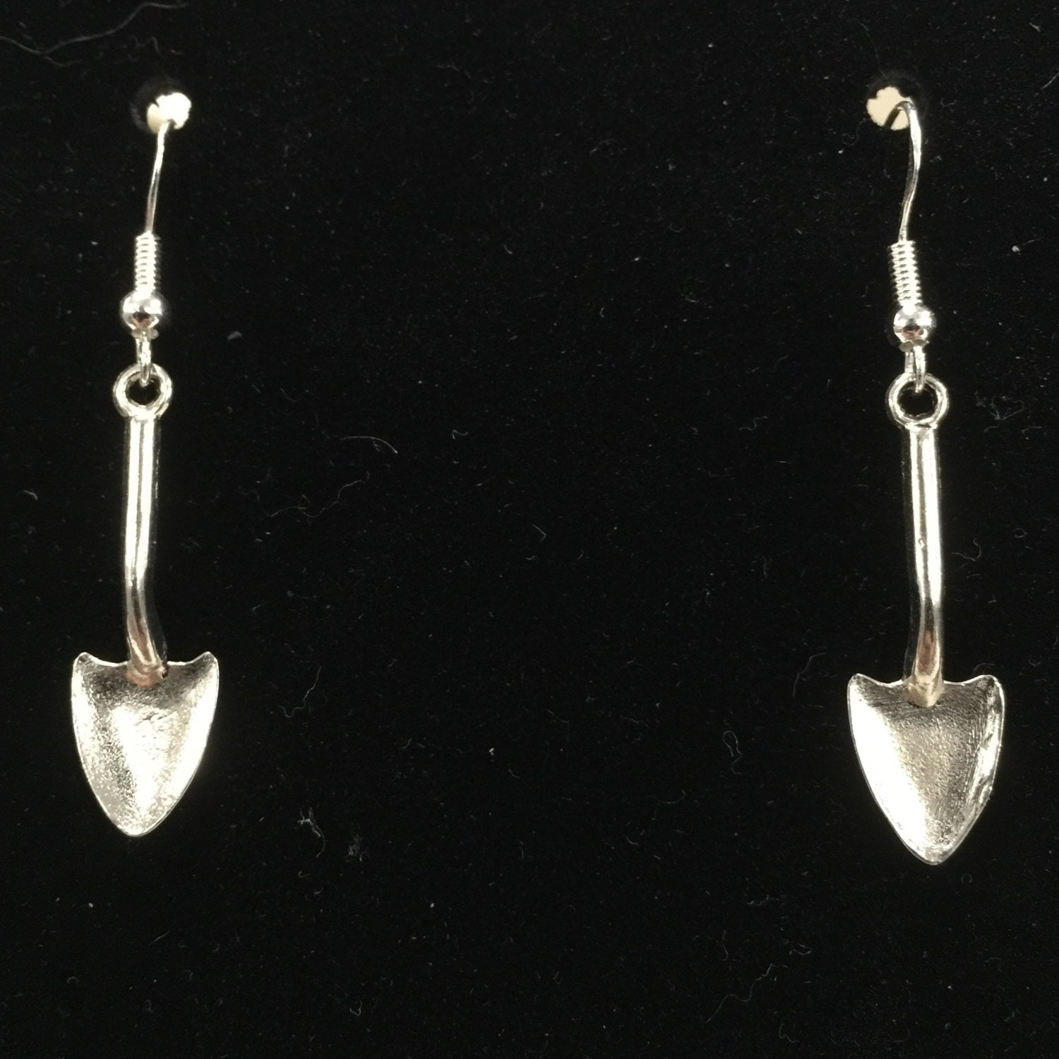 Schaufel Ohrringe Mit Sterling Silber Haken Schaufel Ohrringe Mit Sterling Silber Haken von Nerdtainment