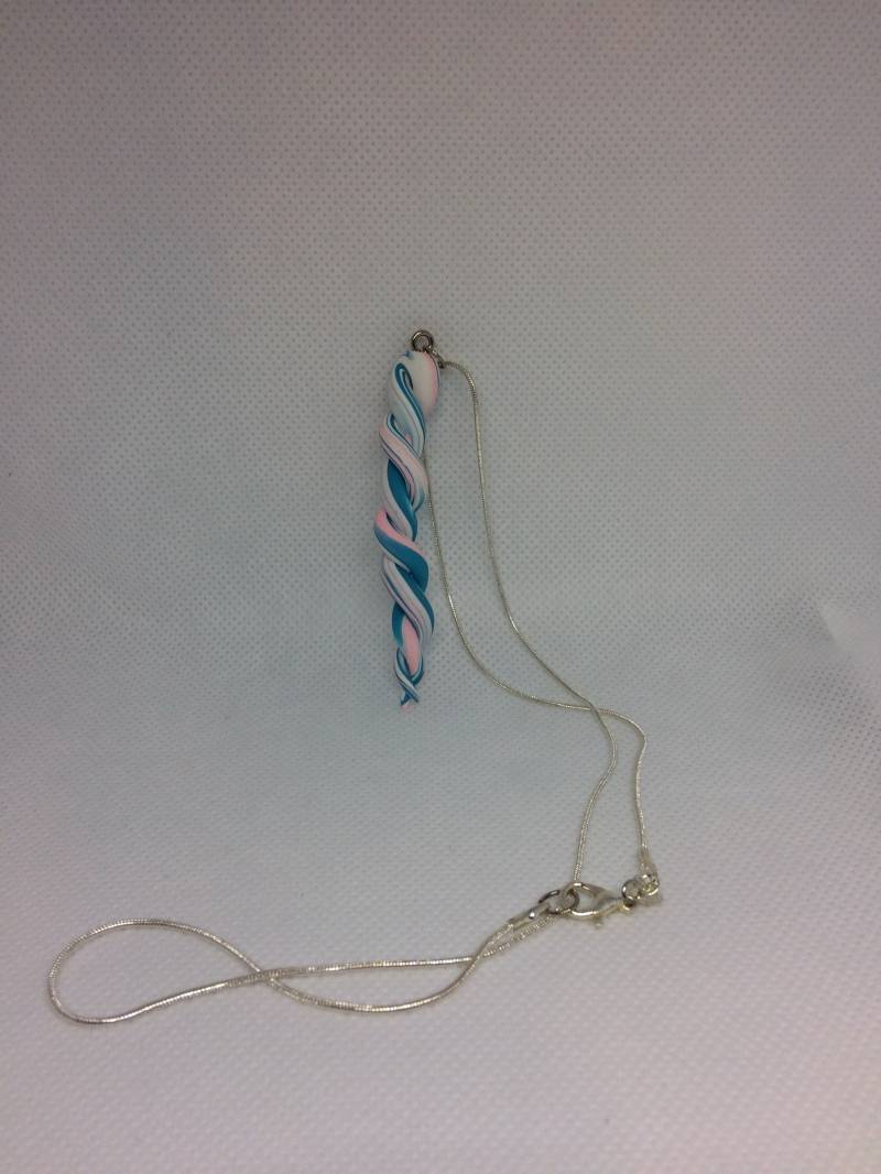 Einhorn, Farben Horn Charm Halskette - Rosa, Weiß Und Blau Transgender Horn Einhorn, Farben Horn Charm Halskette - Rosa, Weiß Und Blau Transgender Horn von NerdyFluttershy