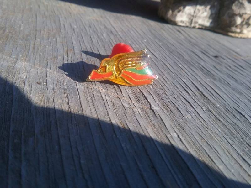 Vintage Flying Angel-Pin Vintage Flying Angel-Pin von NerdyFluttershy