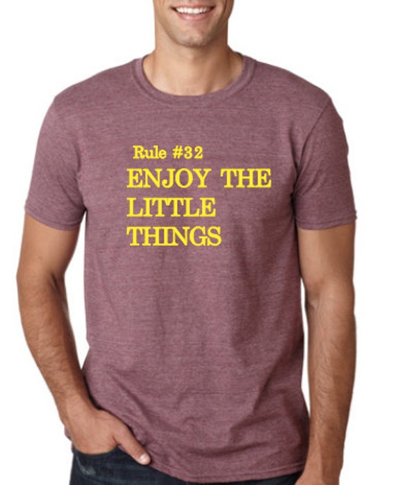 Regel 32 "Enjoy The Little Things" Zombieland Lustige Zombie Custom T-Shirt von NerdyNoveltees