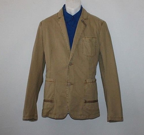 Jahrgang Super Beige Baumwolle Campus 72 Knopf Hip Länge Zugeschnitten Passen Jacke Blazer in Größe L von NeringasVintageStore