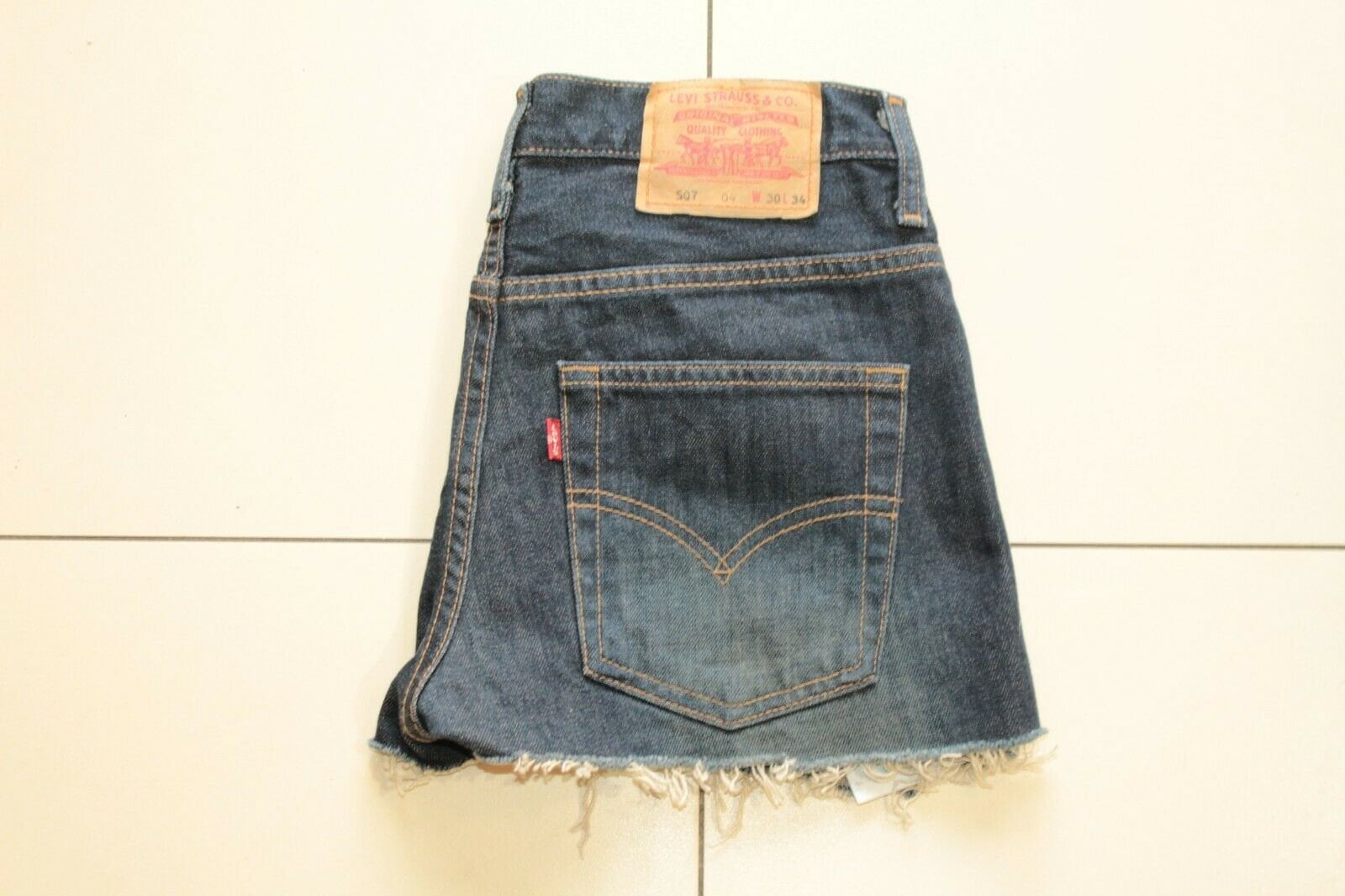 Vintage Blau Denimlevi's 507 Zip Hot Pants Clubwear Cowboy Western Shorts W 30 L 1.5 von NeringasVintageStore