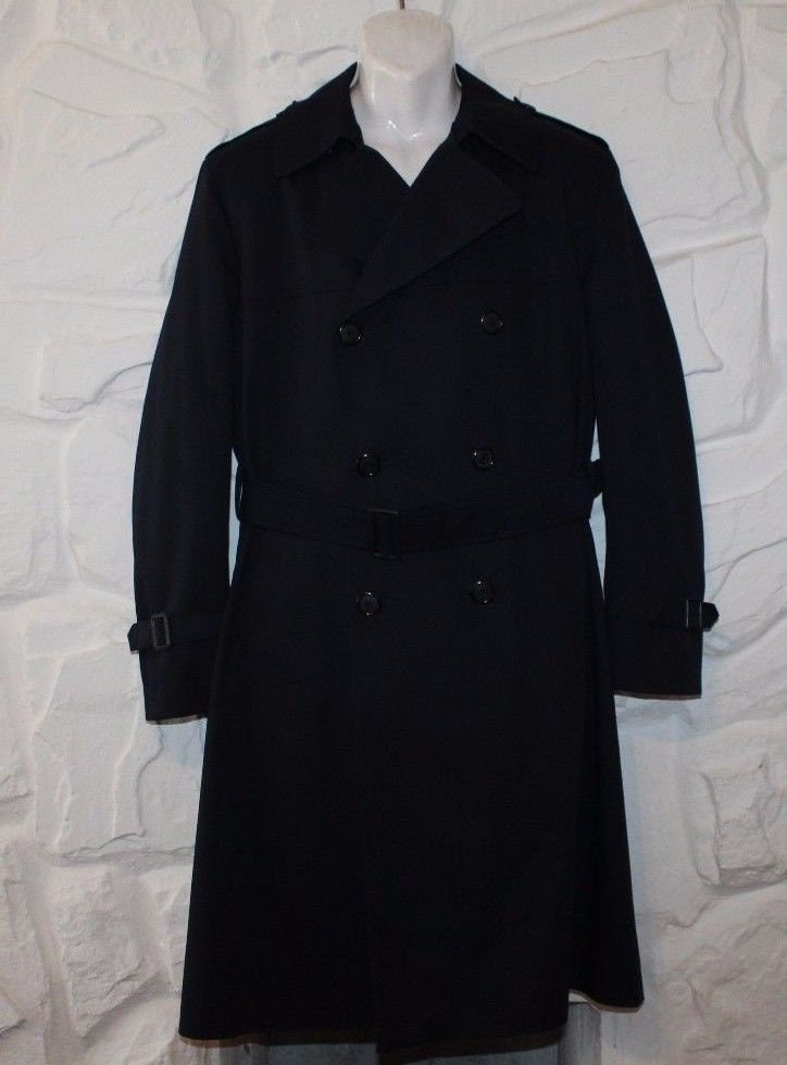 Vintage Blauer Stoff Oratop Knopfschlitz Gürtel Abnehmbar Futter Lang Mantel Jacke Gr. 52 Vintage Blauer Stoff Oratop Knopfschlitz Gürtel Abnehmbar Futter Lang Mantel Jacke Gr. 52 von NeringasVintageStore