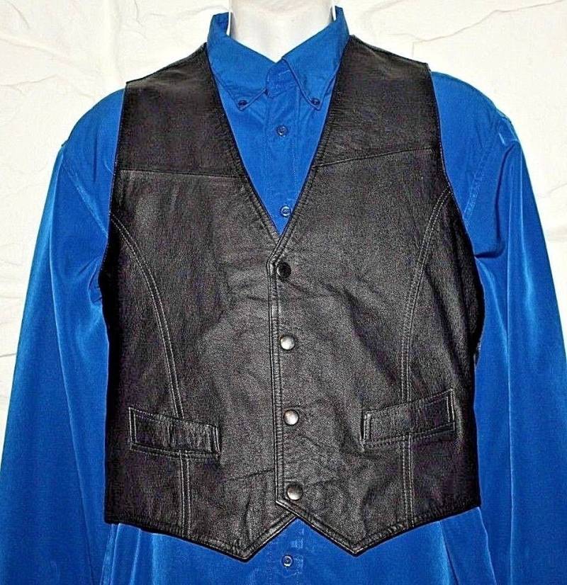 Vintage Leder & Andere Popper Biker Cowboy Westlichen Weste Brust Sz 37" Vintage Leder & Andere Popper Biker Cowboy Westlichen Weste Brust Sz 37" von NeringasVintageStore