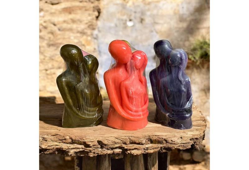 Nesbel - Spüren Sie die Reinheit? Handseife Ehepaar, 1-tlg., umarmend farblich und Duft sortiert 120 g von Nesbel - Spüren Sie die Reinheit?