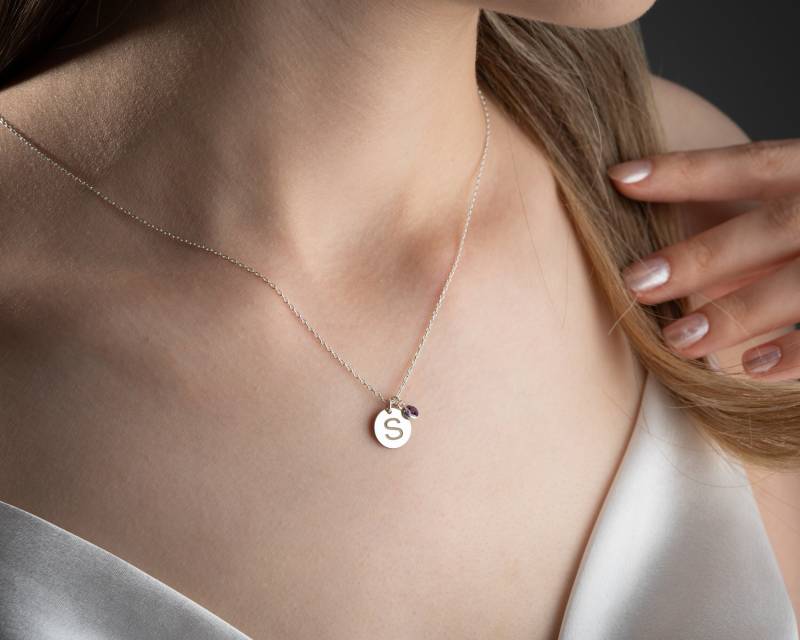 Benutzerdefinierte Gold Erste Disc Halskette Silber Benutzerdefinierte Buchstabe Mit Ersten Für Mama Anhänger Dezember Birthstone von NeshelyJewelry