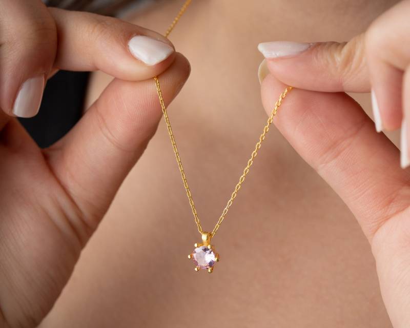 Winzige Gold Geburtsstein Halskette Mama Benutzerdefinierte Dezember Geburtstagsgeschenk Für Sie Silber November Schmuck Personalisiert von NeshelyJewelry