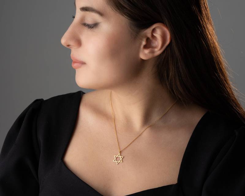 Zierliche Sterne Halskette Gold Stern Anhänger Silber Suleiman Talisman Charm Frauen Celestial Schmuck von NeshelyJewelry