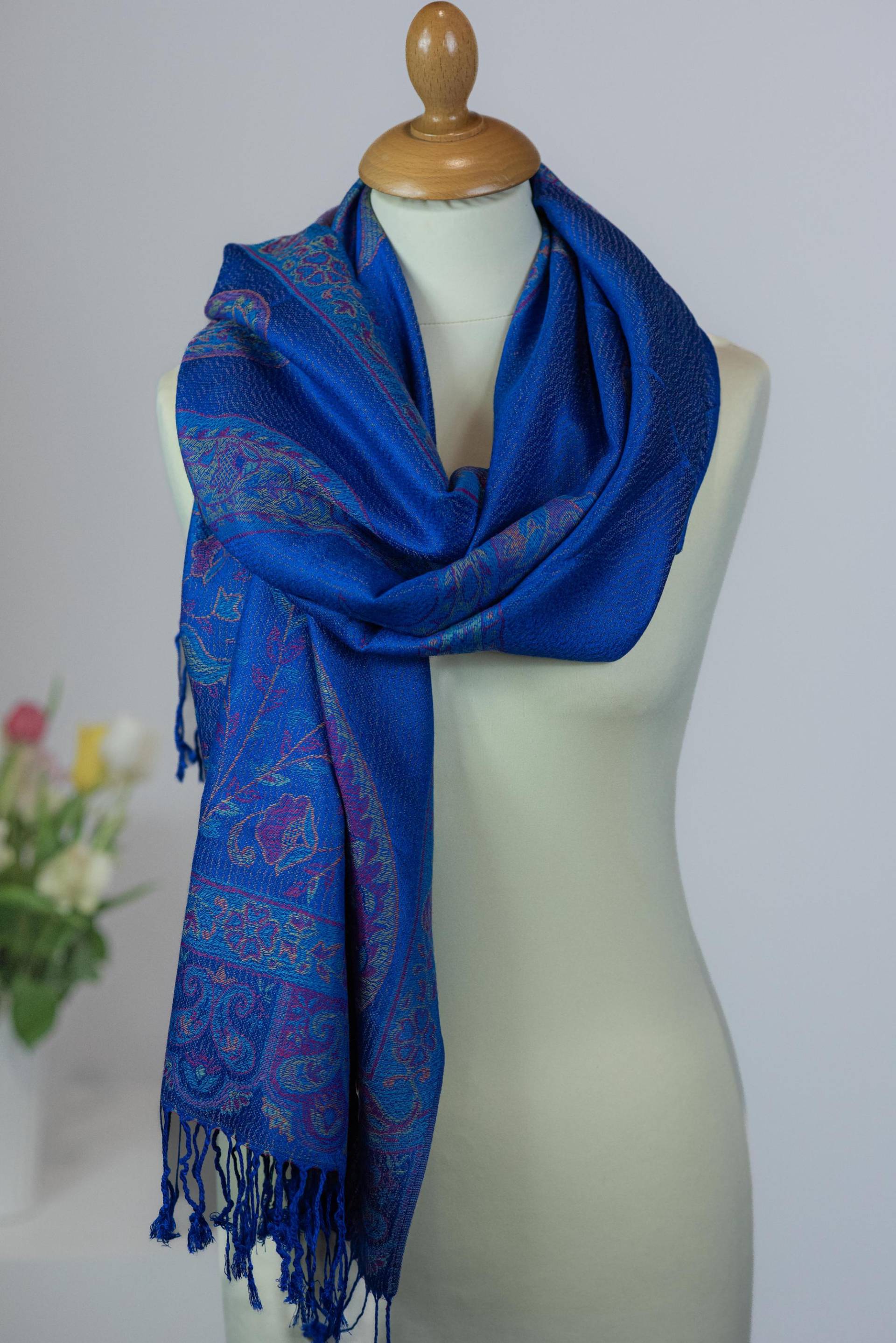 Pashmina Schal- 18070 cm- Luxuriöser- Navy-Blumen - Weich, Elegant & Exotisch von NesriniCollection