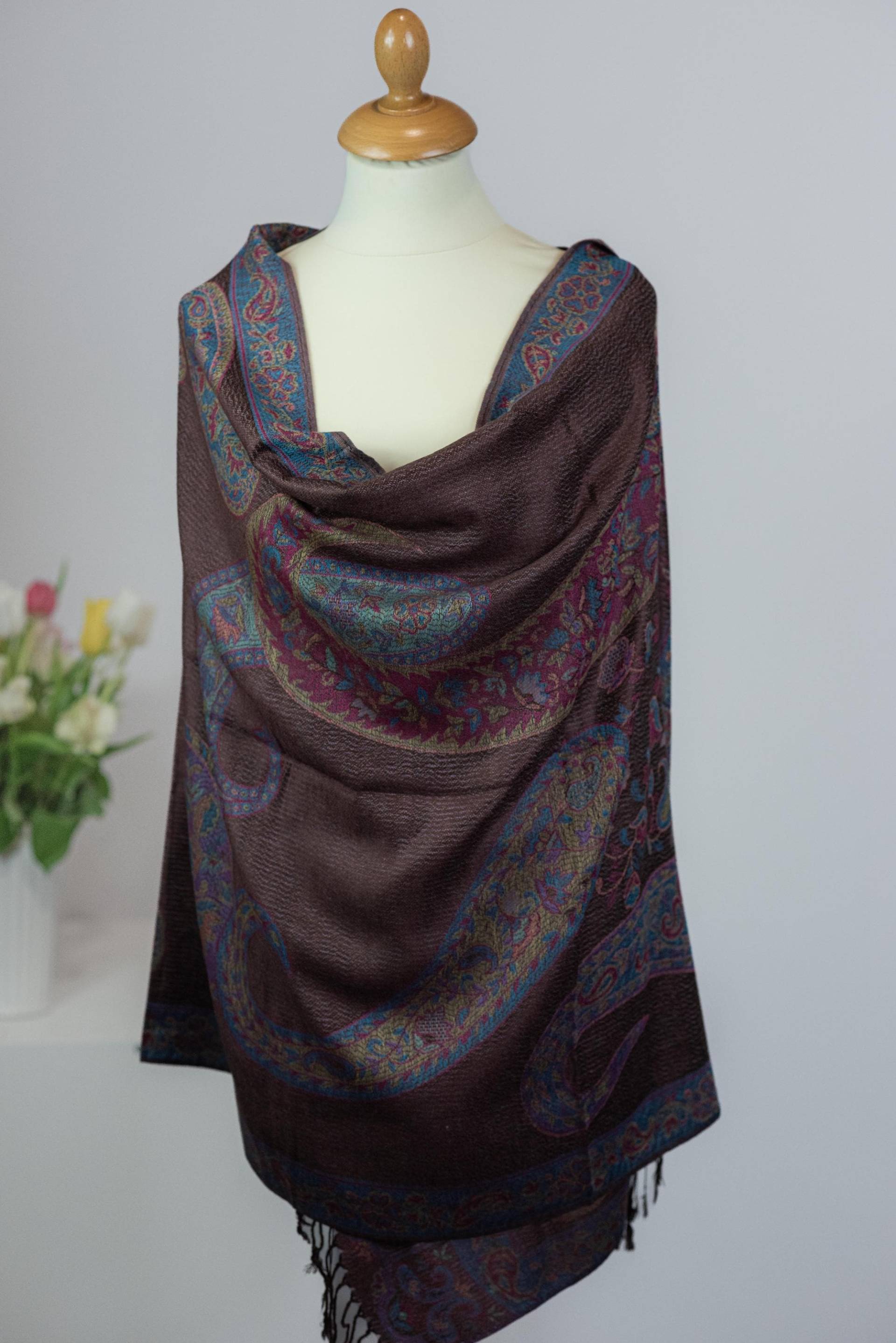 Pashmina Schal-Luxuriöser- Brown - Weich, Elegant & Exotisch Pashmina Schal-Luxuriöser- Brown - Weich, Elegant & Exotisch von NesriniCollection