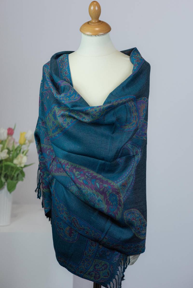 Pashmina Schal-Luxuriöser- Dark Blue - Weich, Elegant & Exotisch Pashmina Schal-Luxuriöser- Dark Blue - Weich, Elegant & Exotisch von NesriniCollection