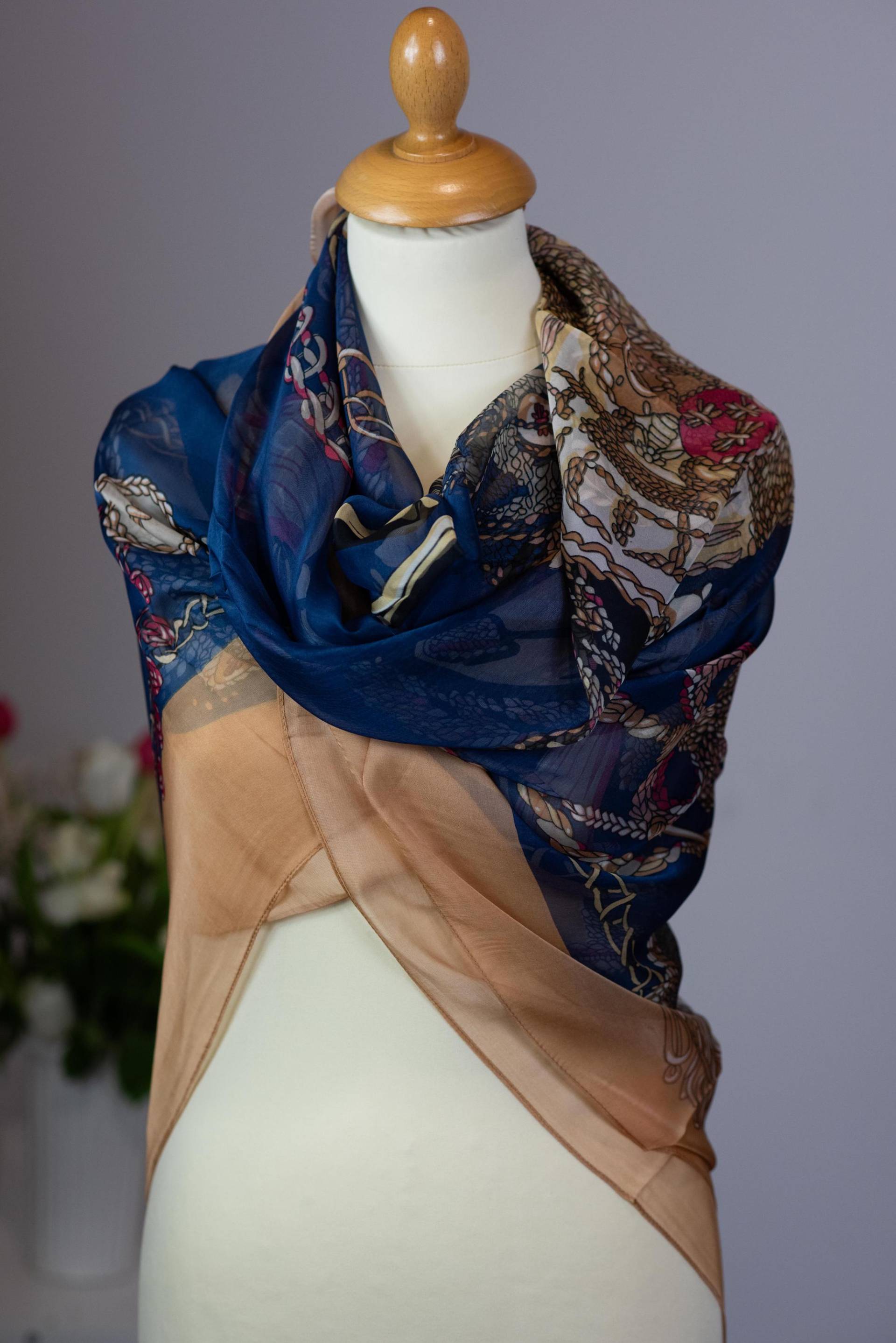 Seidenschal 100% Seide - Luxus Halstuch Damen, Leicht, Elegant, Geschenk von NesriniCollection