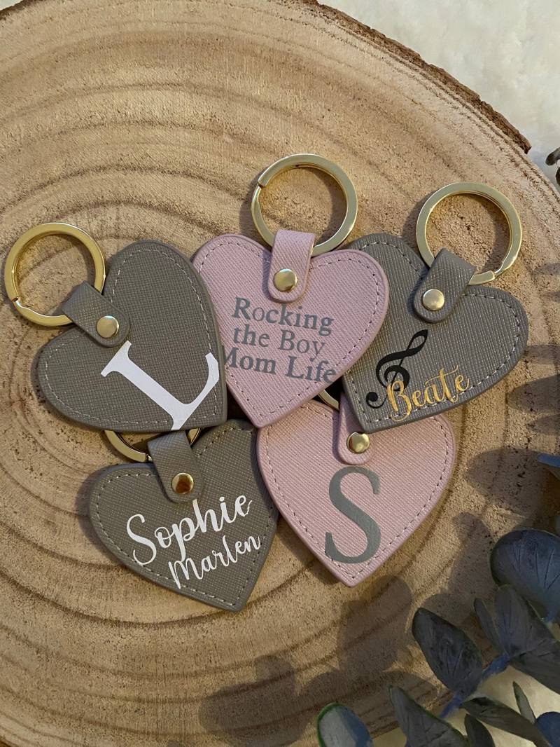 Herzschlüsselanhänger | Schlüsselanhänger Lederanhänger Mitbringsel Geschenk Hochzeit Geburtstag Verlobung Geburt von NessasGluecksmomente