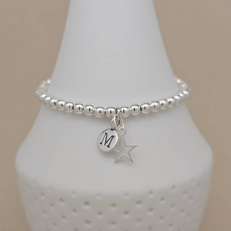 Personalisiertes Silber Perlen Freundschafts Armband Mit Stern Anhänger von NestGiftShop