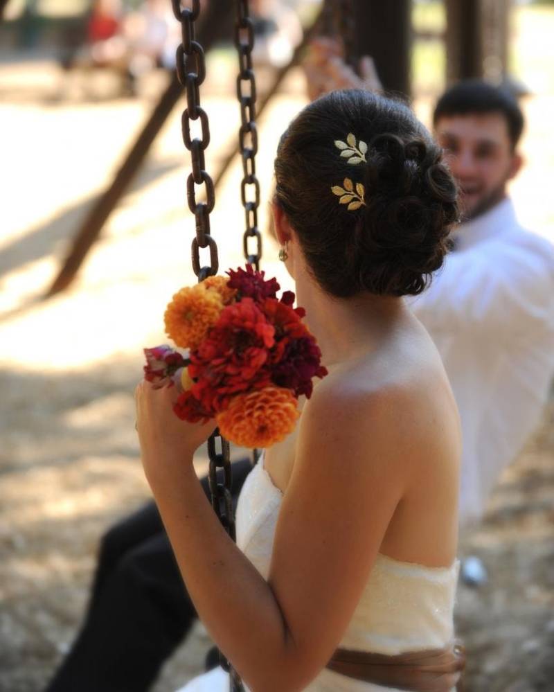 Golden Leaf Zweig Bobby Pin Set - Blatt Spray Haarnadeln Wald Wunderliche Natur Braut von NestingPretty