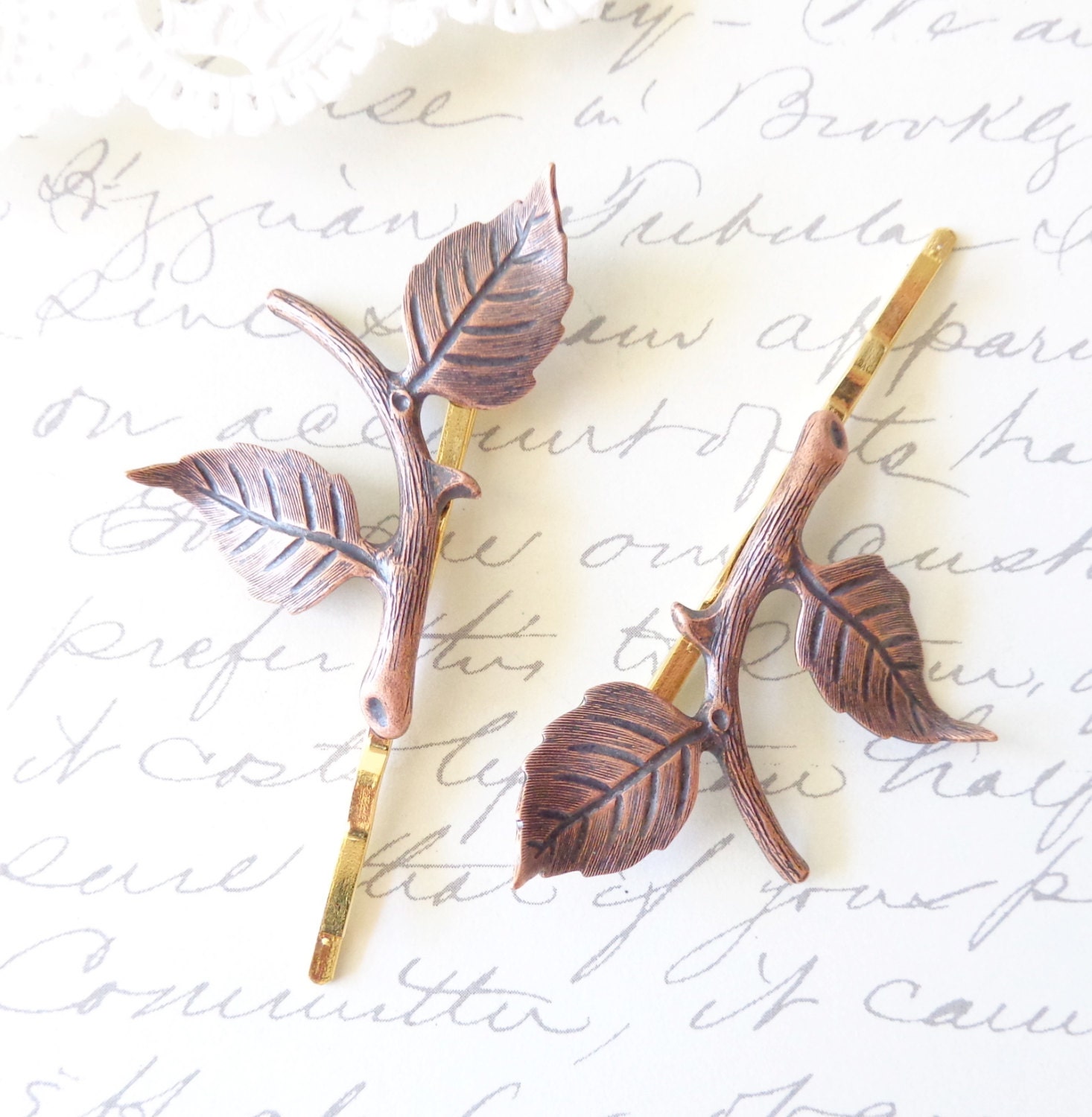 Kupfer Blatt Ast Bobby Pin Set - Haarnadeln Waldblatt Haarnadel Haar Accessoire von NestingPretty