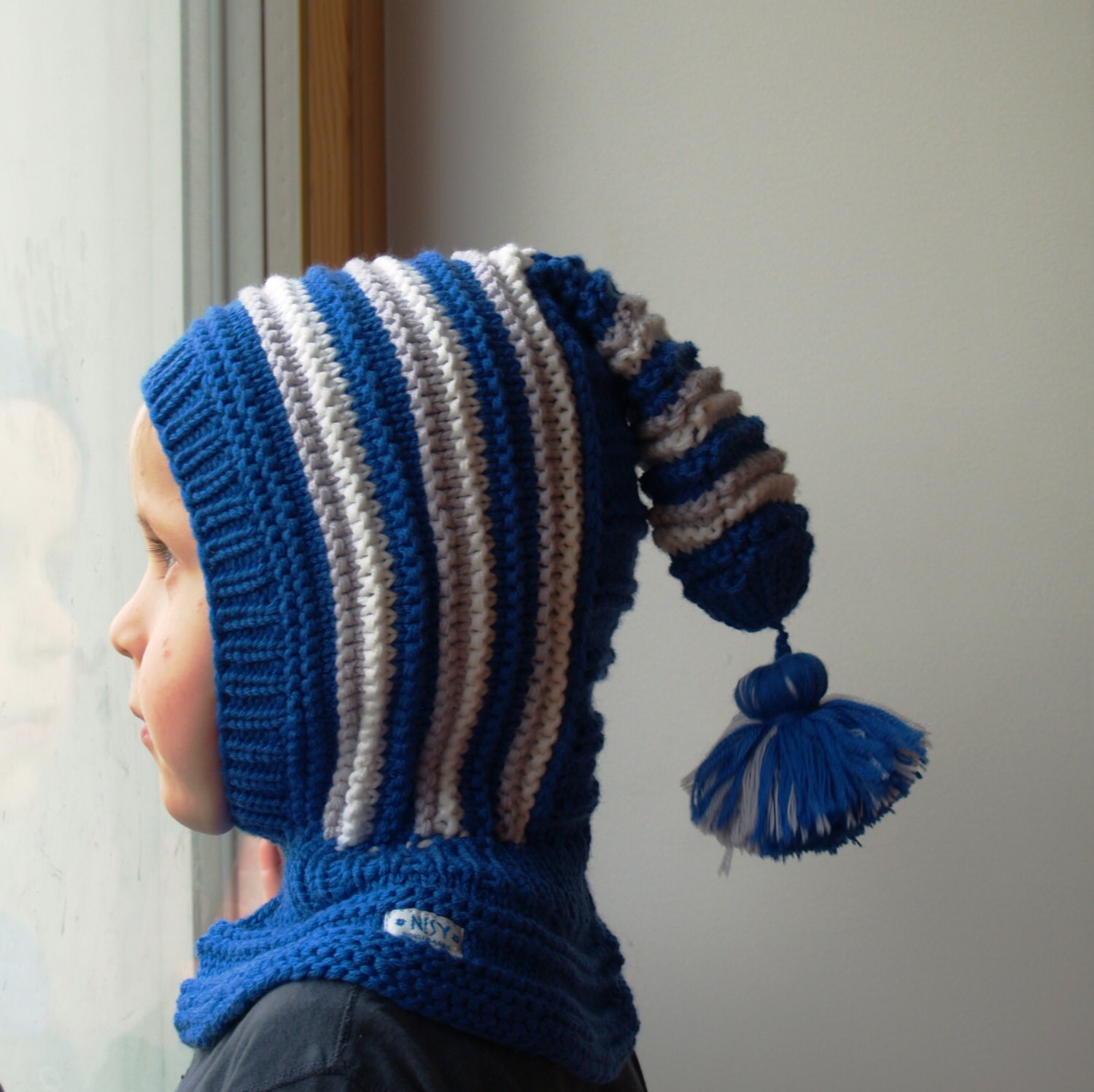 Königsblaue Elfenmütze, Strickbaby, Kleinkind, Junge Balaclava Mütze Mit Pom Tail. Merinowolle. Größen 6-12 Monate, 1-3-6-10 Jahre von NesyBaby