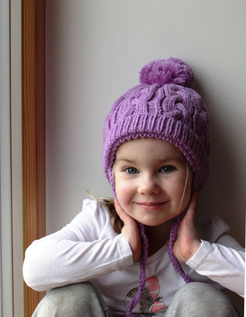 Merino Wolle Handgestrickte Mütze Für Kinder, Jugendliche/ Erwachsene. Kabelstrick Pom Beanie in Hell Orchidee Lila. Mehr Farben von NesyBaby