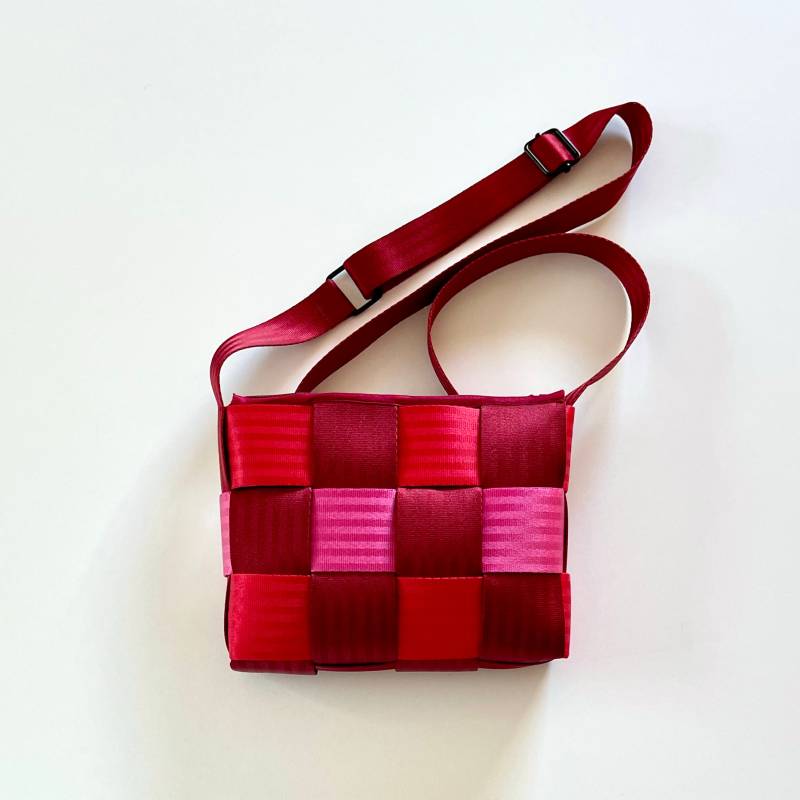 Kleine Handtasche Aus Gurtband Handytasche Crossbody Rot Pink Dunkelrot Partytasche von Nettekind