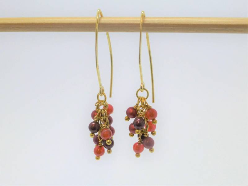 Lange Cluster-Ohrhänger Rot-Gold von NettesSchmuckshop