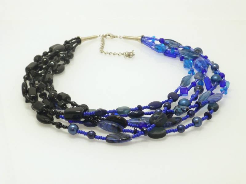 Multi-strang-Kette Farbverlauf Blau-Schwarz, Glasperlencollier Multi-strang-Kette Farbverlauf Blau-Schwarz, Glasperlencollier von NettesSchmuckshop