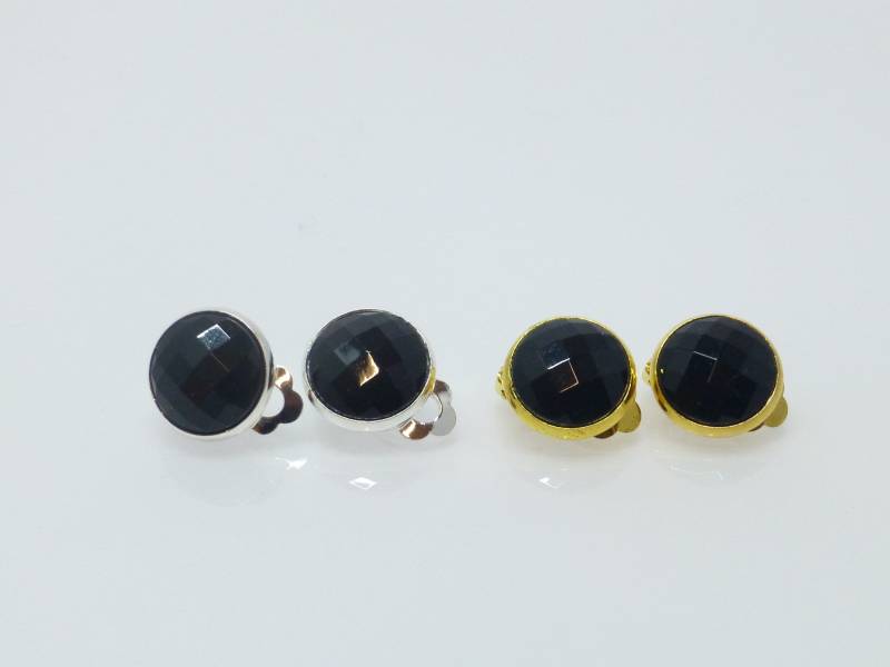 Ohrclips Glas Cabochon 12mm Facettiert Schwarz Silber Gold Ohrclips Glas Cabochon 12mm Facettiert Schwarz Silber Gold von NettesSchmuckshop