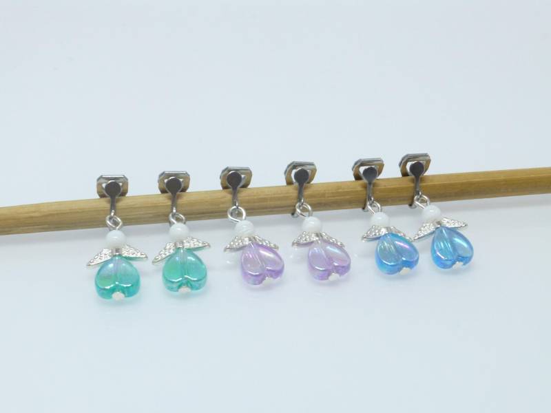 Ohrclips Mini-Engel Bunt Edelstahl, Weihnachtsohrringe, Engelsohrringe Ohrclips Mini-Engel Bunt Edelstahl, Weihnachtsohrringe, Engelsohrringe von NettesSchmuckshop