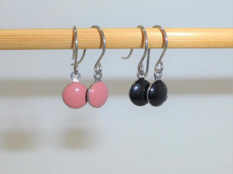 Ohrhänger Edelstahl Mit Emaille Münze Altrosa Schwarz von NettesSchmuckshop