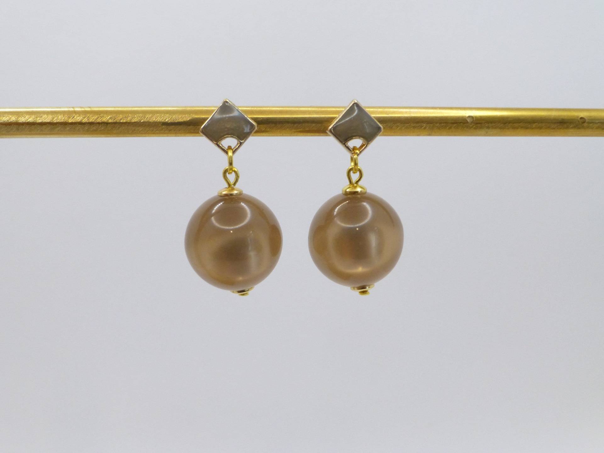 Ohrstecker Raute Gold Emaille Mit Polaris 16mm Beige von NettesSchmuckshop