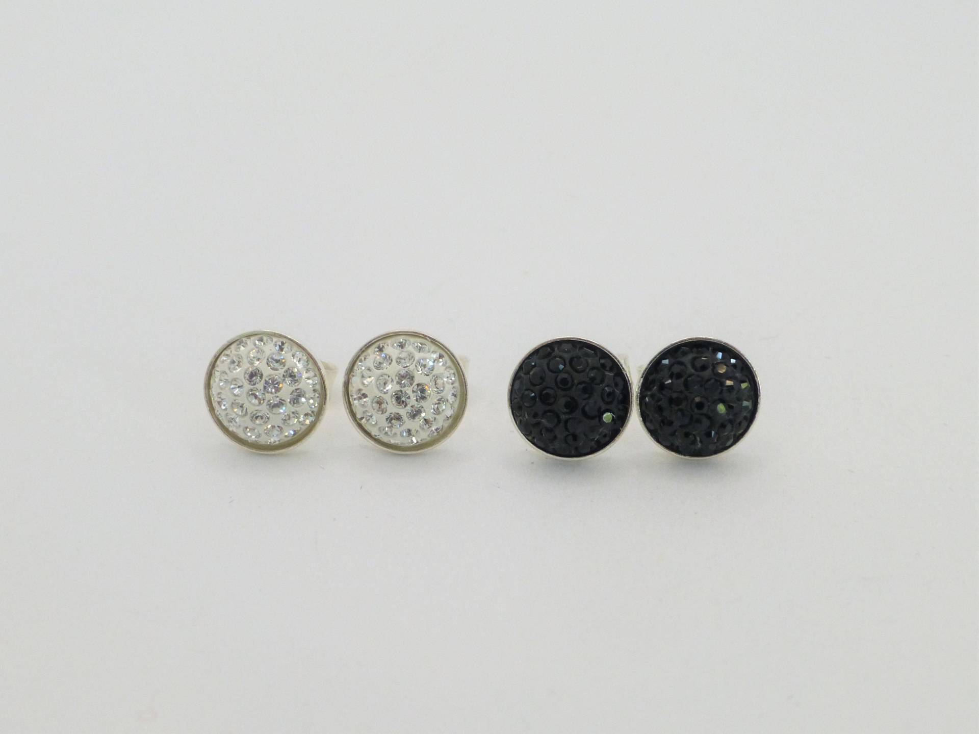 Ohrstecker Silber Pavé-strass Cabochon 8mm Schwarz Weiß 925, Kristallohrstecker von NettesSchmuckshop