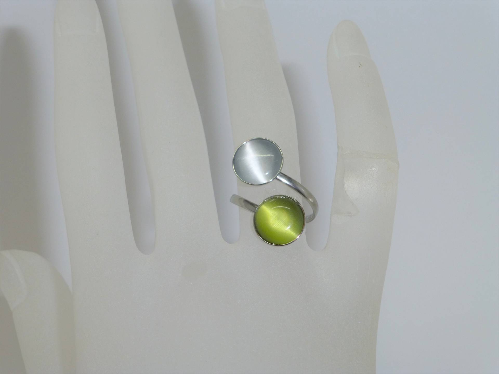 Ring Edelstahl 2 Cateye-Cabochons Bunt, Cocktailring von NettesSchmuckshop