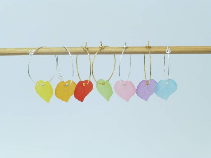 Zarte Creolen Einhänger Blatt Bunt Gold Silber Zarte Creolen Einhänger Blatt Bunt Gold Silber von NettesSchmuckshop