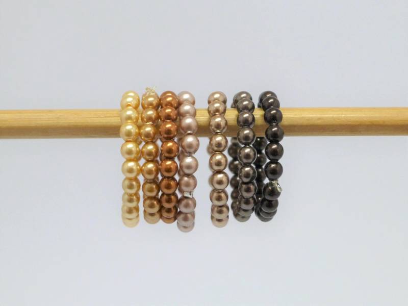 Flexibler Zarter Perlenring - Gold Braun- Kupfer, Stretchring, Vorsteckering von NettesSchmuckwerk