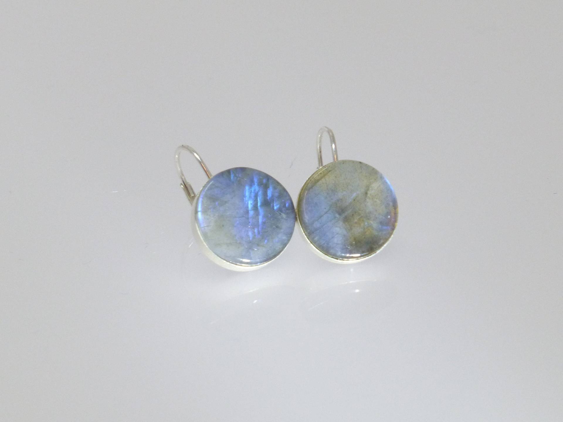 Ohrringe Brisur Silber Labradorit Flach 12mm von NettesSchmuckwerk