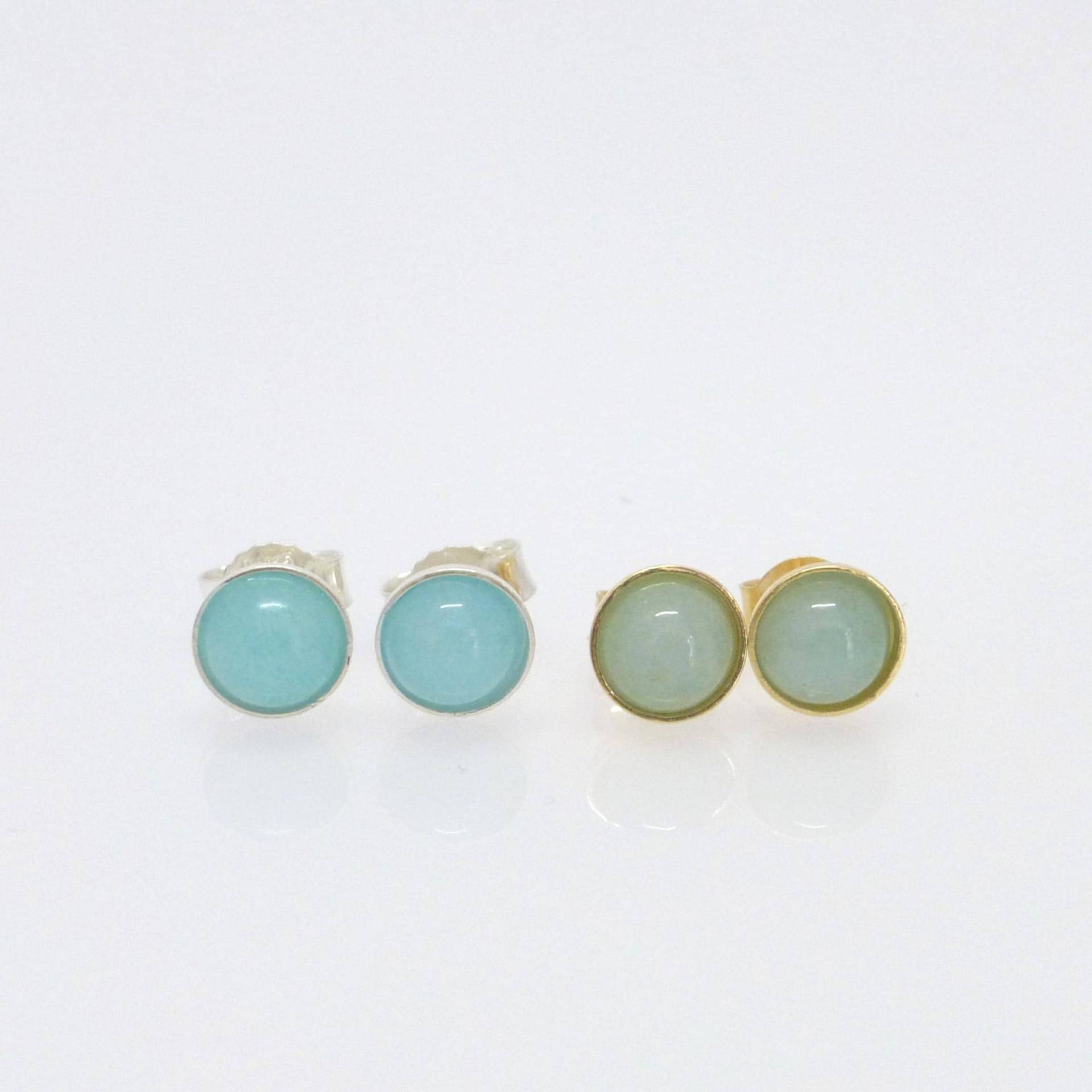 Ohrstecker Jade Aqua-Türkis Cabochon 6mm Silber 925 Gold von NettesSchmuckwerk