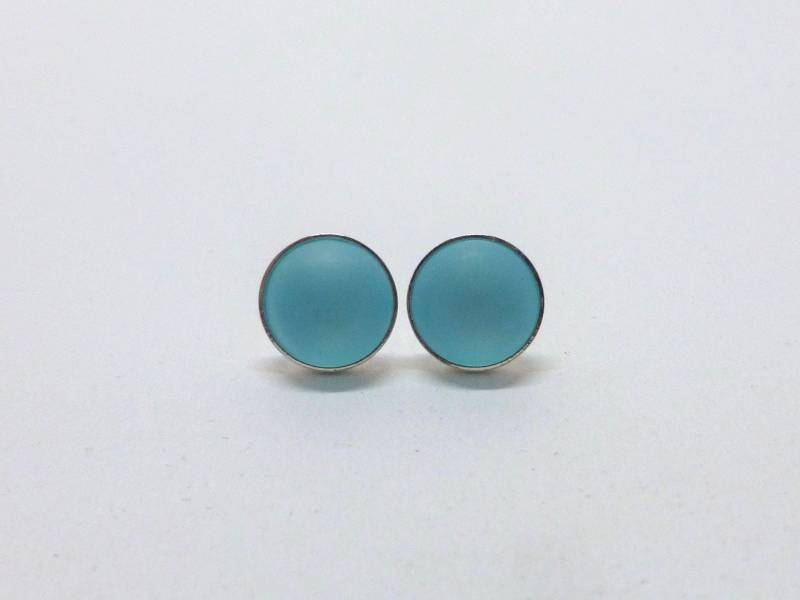 Ohrstecker Zirkonia Blautopas Matt Cabochon 10mm Hellblau Silber 925 von NettesSchmuckwerk