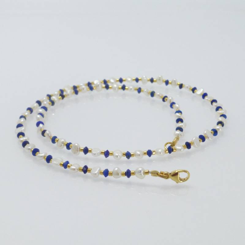 Zarte Halskette Lapislazuli Mit Zuchtperlen Und Gold Zarte Halskette Lapislazuli Mit Zuchtperlen Und Gold von NettesSchmuckwerk