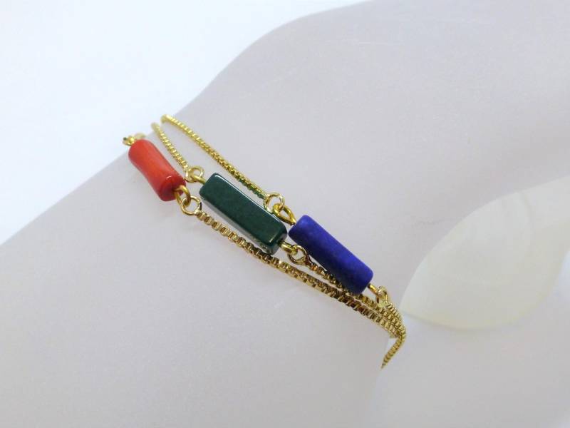 Zartes Armband Gold Mit Schiebeperlenverschluss Lapislazuli Koralle Malachit von NettesSchmuckwerk