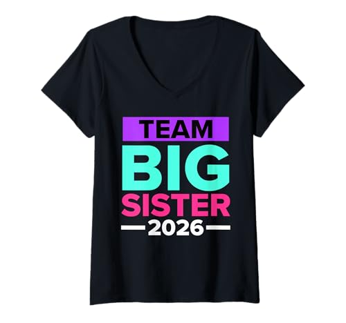 Damen Bald Schwester Team Big SIS 2026 Lustig Zukünftige Schwester T-Shirt mit V-Ausschnitt Damen Bald Schwester Team Big SIS 2026 Lustig Zukünftige Schwester T-Shirt mit V-Ausschnitt von Neues Baby Geschenk Nachwuchs T-Shirt Familie Set
