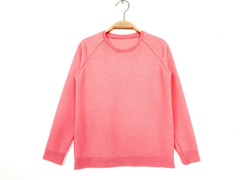 Kinderpullover 116/122 Rosa 100% Merinowolle/Upcyclingpullover Für Kinder 6 Jahre Leichter Wollpullover Basicpullover Lieblingspulli von NeuesAusAltemGewand