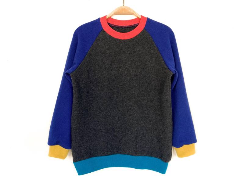 Kaschmirpullover 134/140 Grau Blau Bunt/Upcycling Kinderpullover 100% Recycelter Kaschmir Colorblockpullover Raglanpullover Kronjuwel von NeuesAusAltemGewand