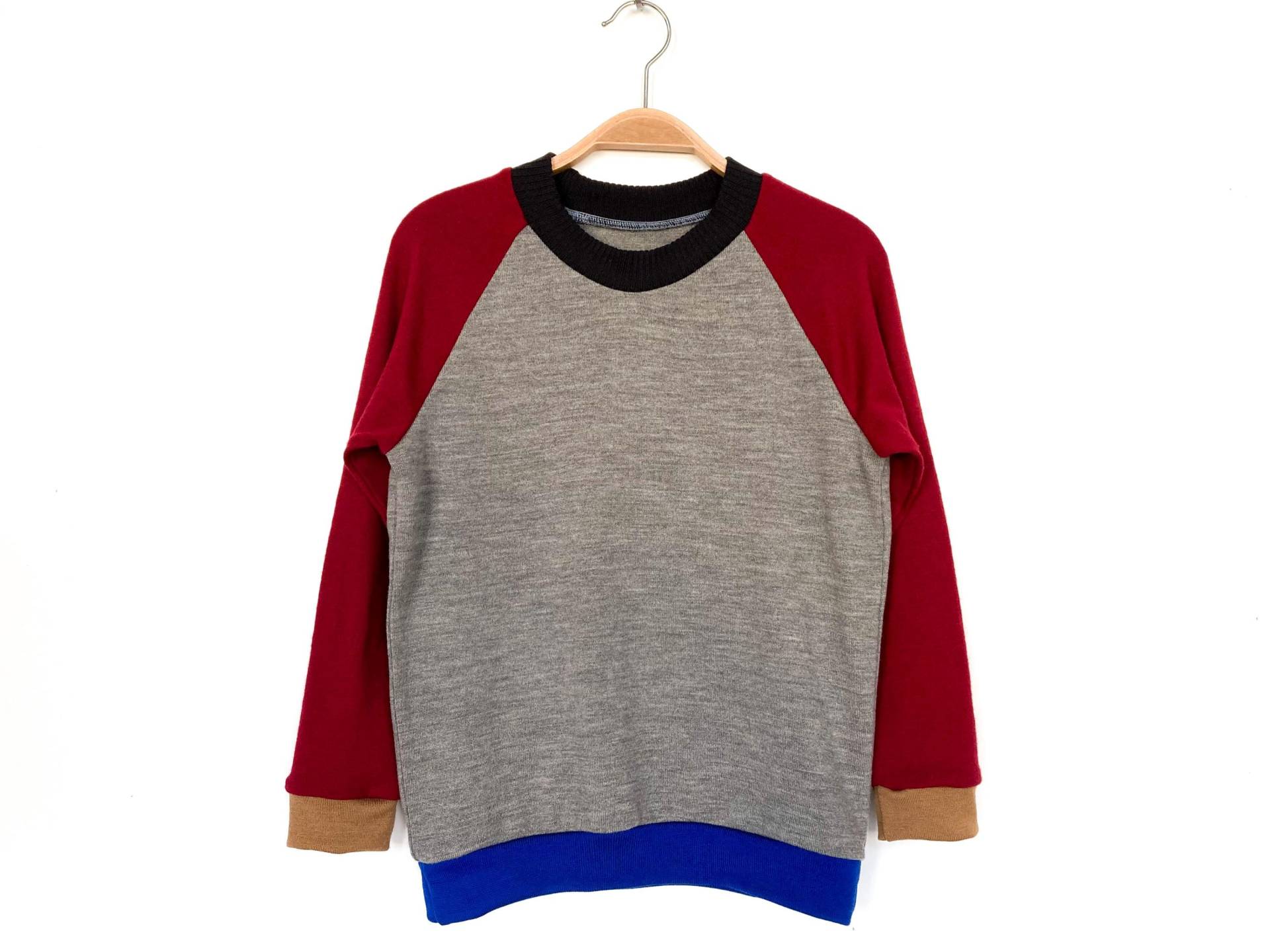 Wollpullover Größe 140 Grau Dunkelrot/Upcycling Kinderpullover 100% Merinowolle Merinopullover Für Kinder Warmer Raglanpullover Wollpullover Größe 140 Grau Dunkelrot/Upcycling Kinderpullover 100% Merinowolle Merinopullover Für Kinder Warmer Raglanpullover von NeuesAusAltemGewand