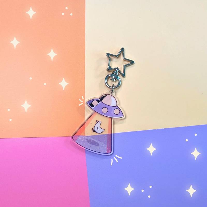 Ufo Ente Acryl Schlüsselanhänger/Raumschiff Anhänger Für Schlüssel Science Fiction Cottage Core Geschenk Deko Duck von NevadaArtShop