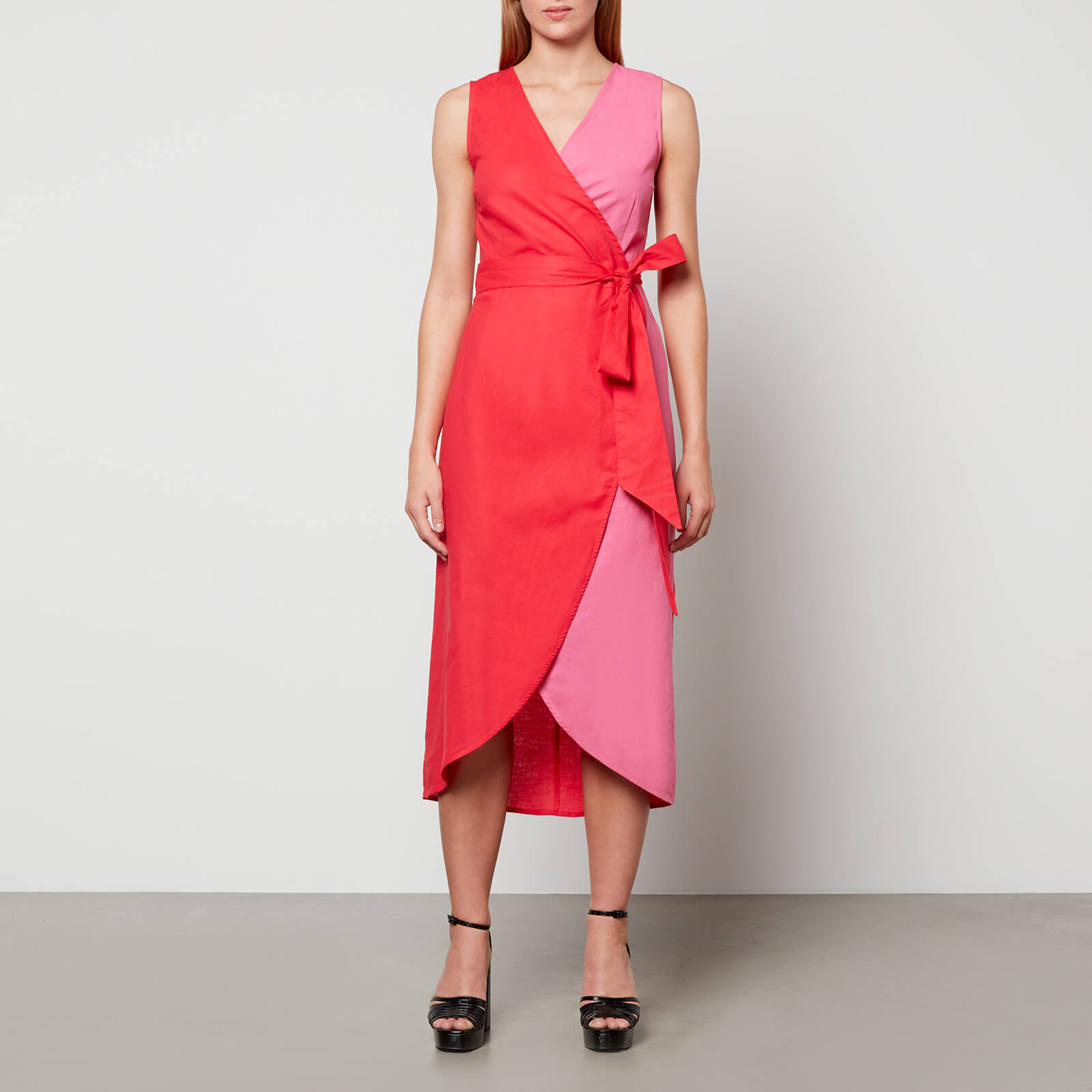 Never Fully Dressed Colour-Blocked Linen-Blend Wrap Midi Dress - L von Never Fully Dressed