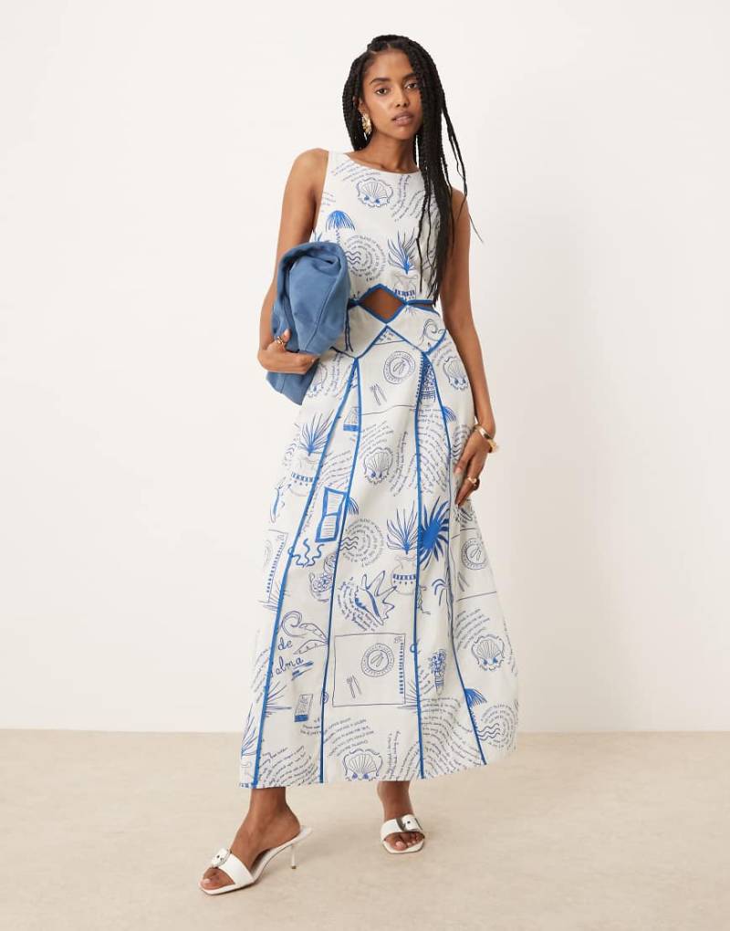 Never Fully Dressed - Gemustertes Midaxi-Kleid in Blau mit Kontrastnaht-Weiß von Never Fully Dressed