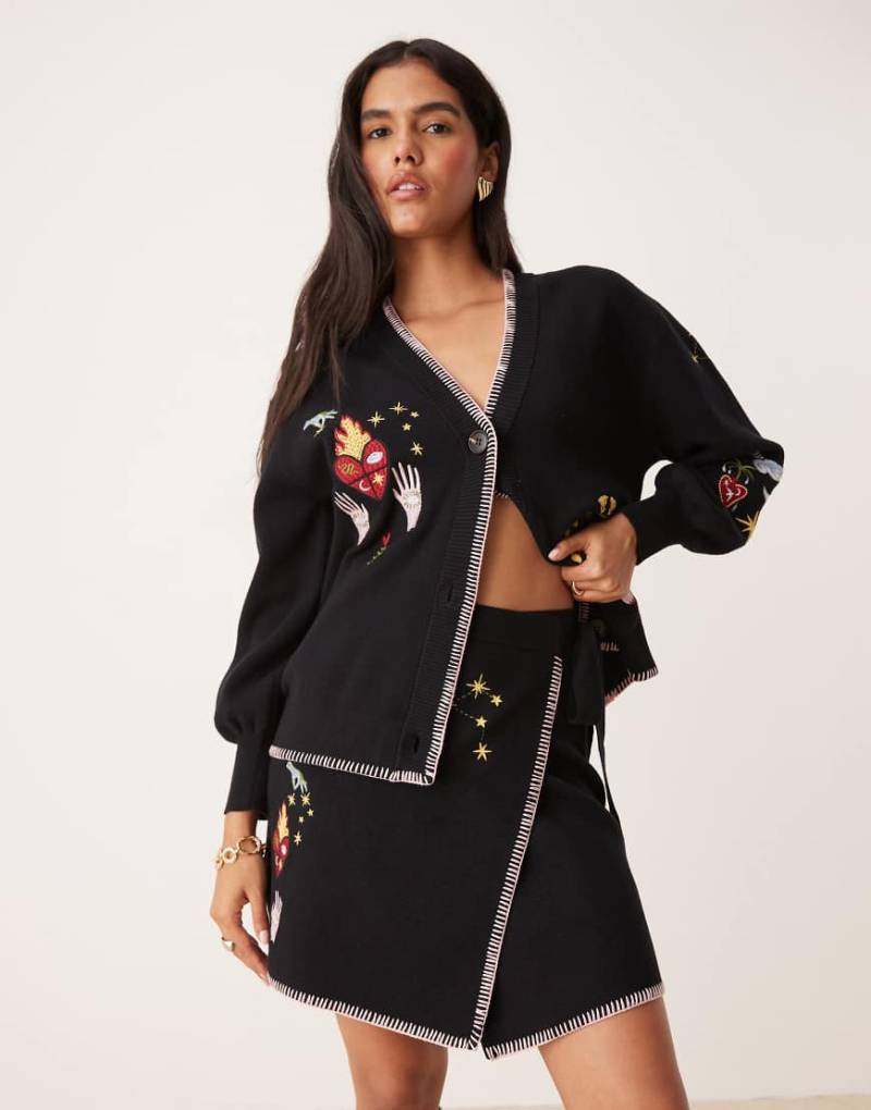 Never Fully Dressed - Night Garden - Minirock in Schwarz mit Stickerei, Kombiteil von Never Fully Dressed